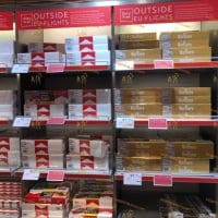 Thuốc lá Marlboro Red (Duty Thụy Sĩ) 4