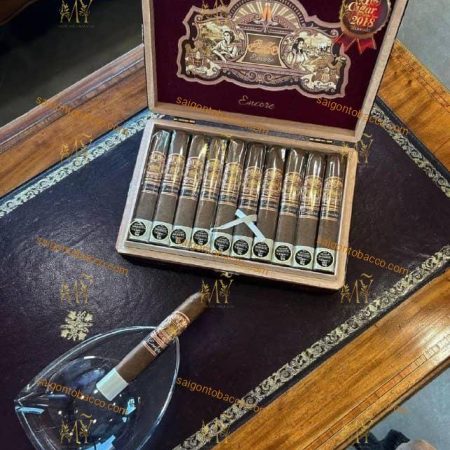 Hình ảnh thứ hai củaXì gà Carrillo Encore Majestic