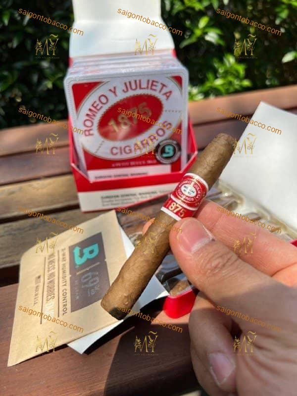 Cigar Romeo 6 petit bully ( 30 điếu )