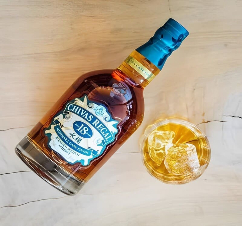 Rượu Chivas 18 năm Mizunara chính hãng