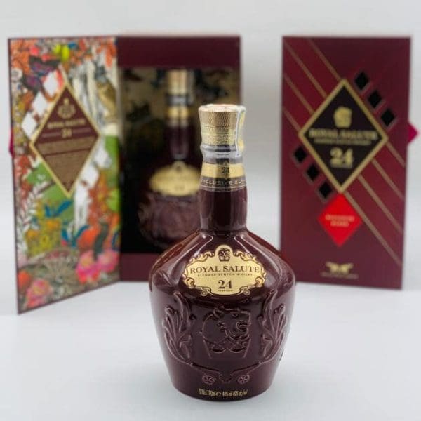 Hình ảnh thứ hai củaRượu Chivas 24 năm chính hãng